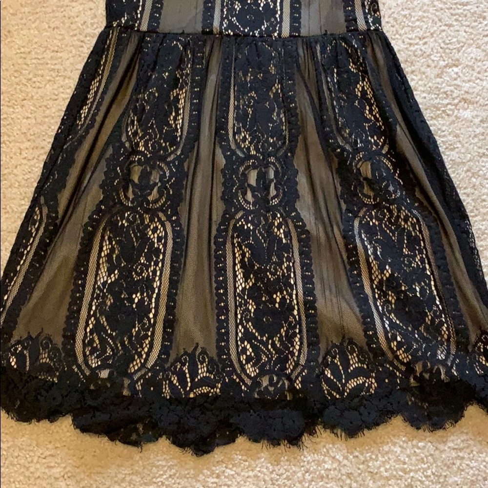 Dress - Picture 4 of 8